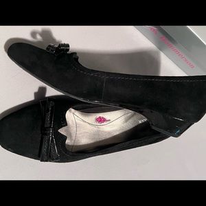 Ros Hommerson - Tulane - Black Suede Kitten Heel - Size 10N